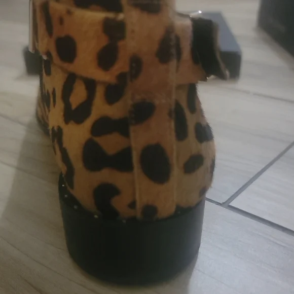 Pre-loved Steve Madden Chavi-L Leopard ankle boots sz 10 - Picture 10 of 10